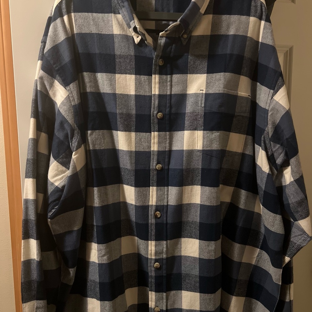 RedHead Men's Navy and White Plaid Shirt